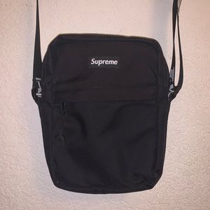 Supreme SS18 Shoulder Bag